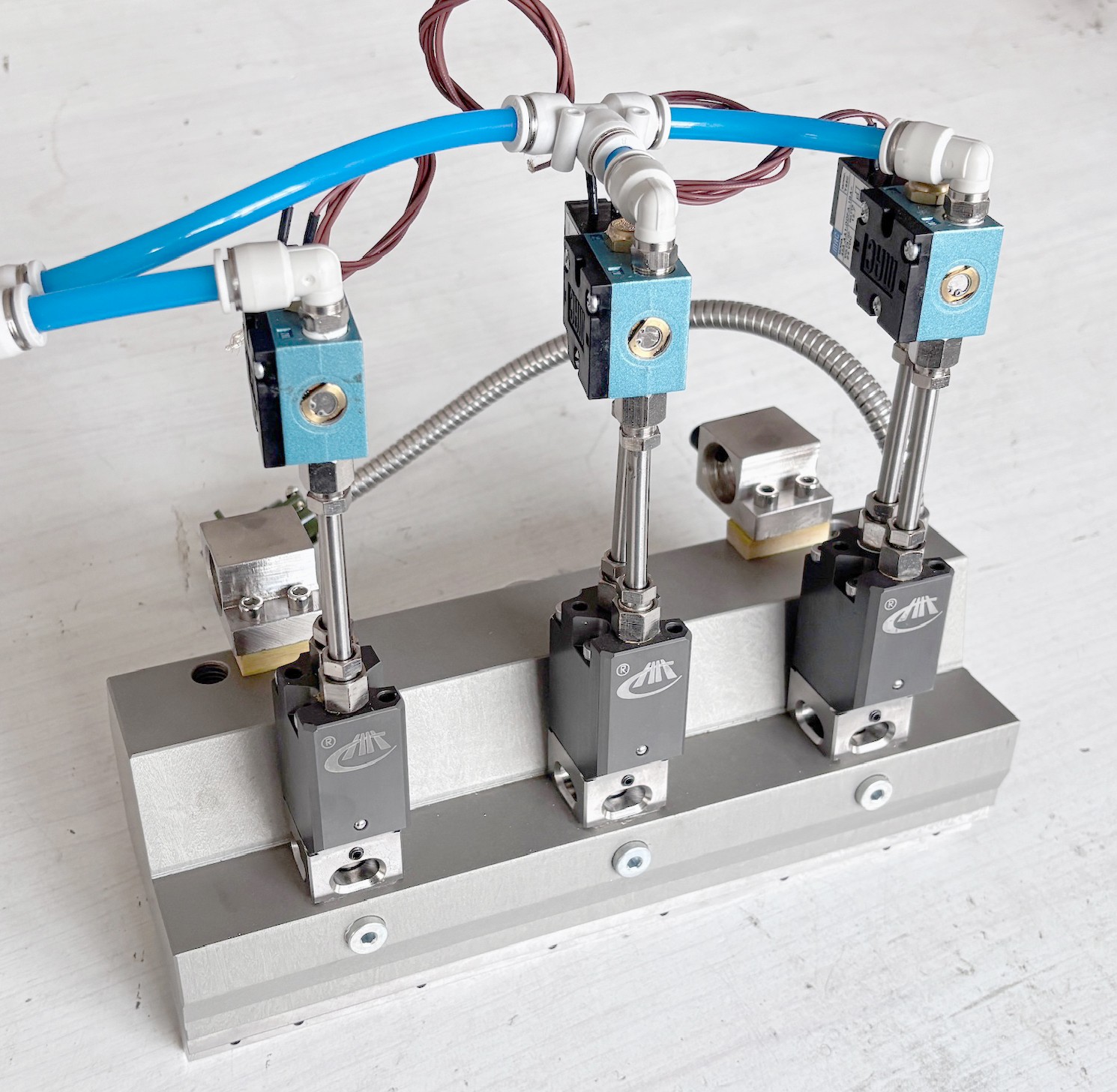 1772243619128510.jpg 1772243619128510.jpg